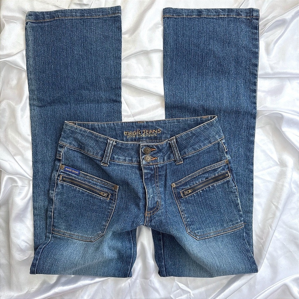 Magic Jeans Womens Medium Wash Zipper Pocket Bootcut Denim Jeans Size 7/8 Y2K